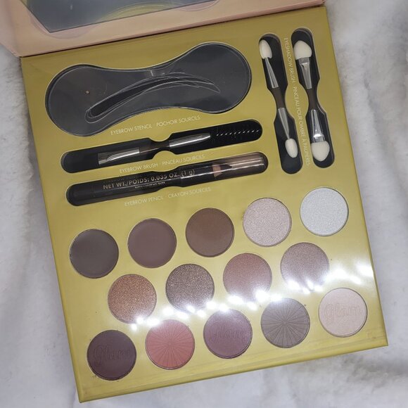 💞 NWOT | Eyeshadow & Brow Palette - Picture 1 of 3